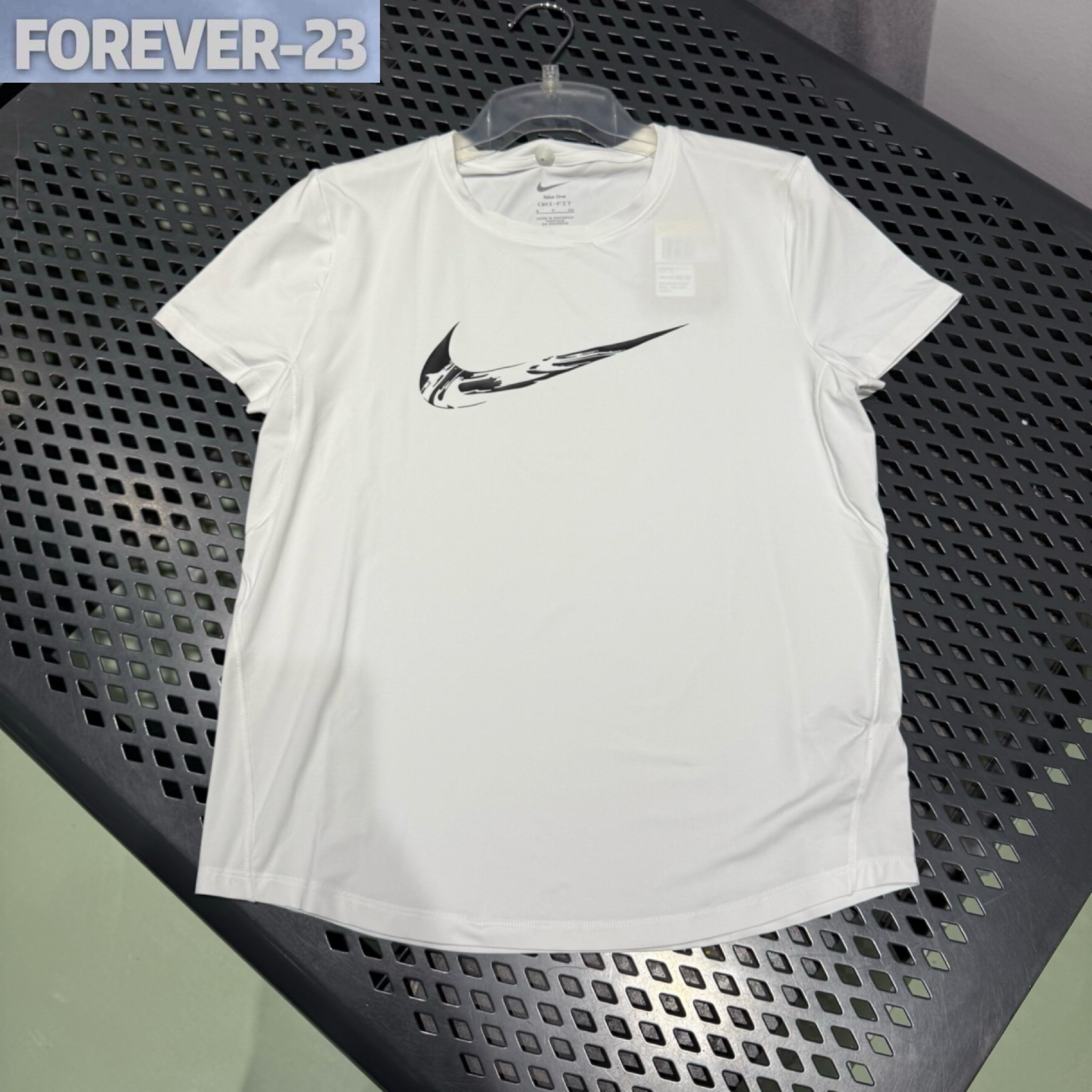 耐克Nike 女子大勾短袖宽松冰感透气印花健身训练运动 T恤 FV6374