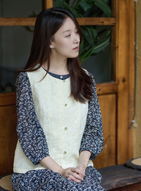 25QDA-080【景疏】前世今生复古文艺提花肌理圆领直门襟马夹