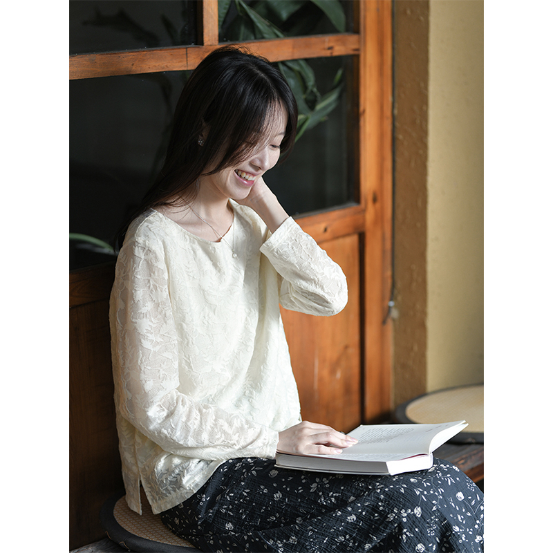 浪漫优雅圆领提花套头上衣