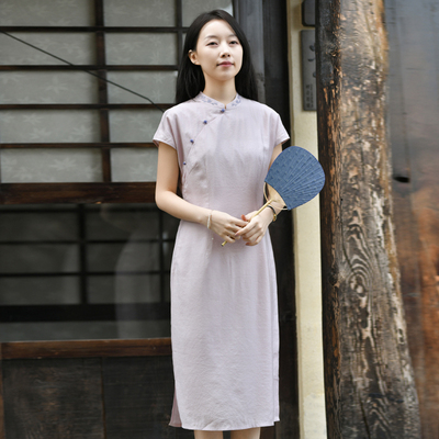 新中式立领斜襟刺绣短袖旗袍