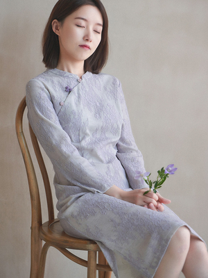 斜襟盘扣修身中长蕾丝旗袍