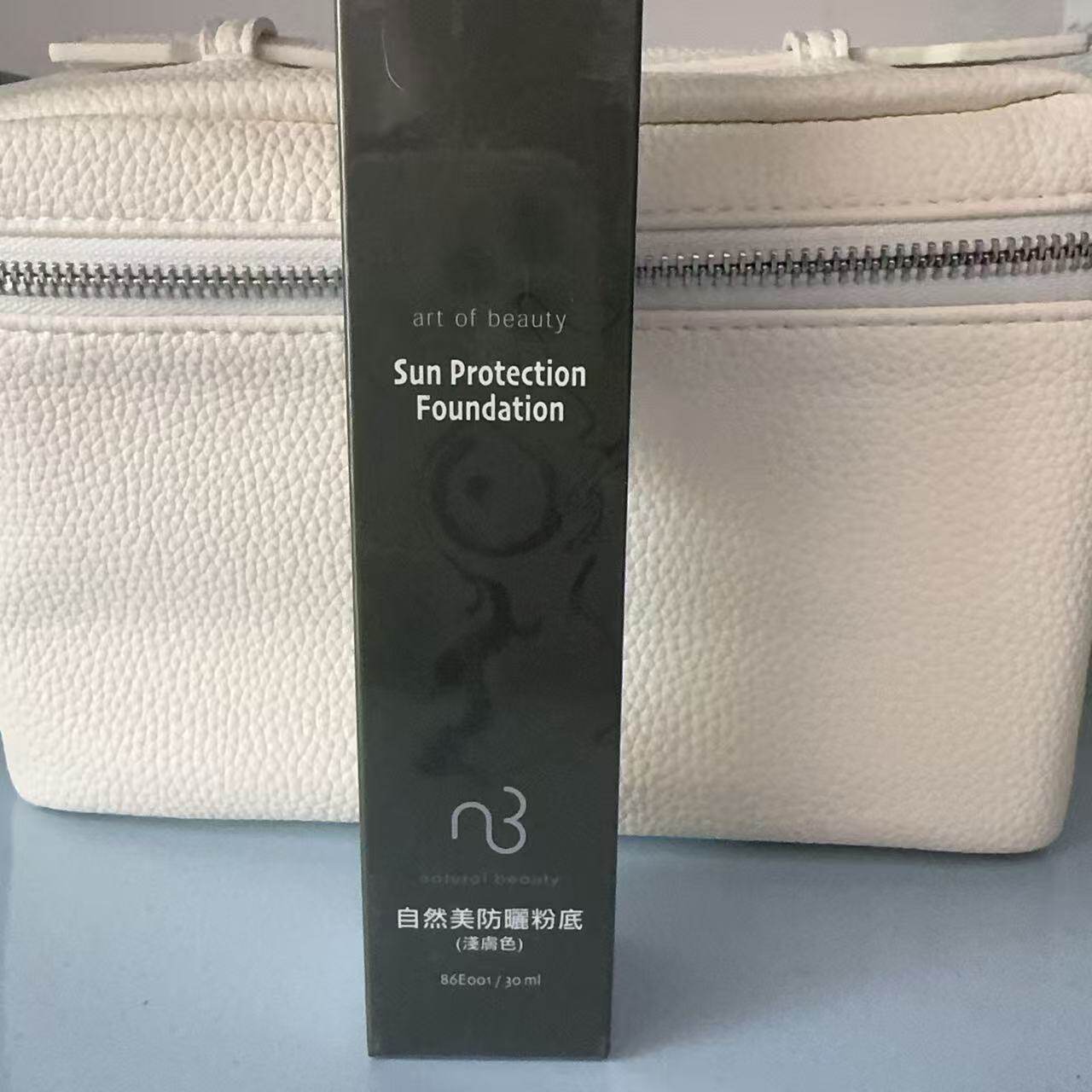 自然美粉底液（浅肤色）30ml (台湾版)