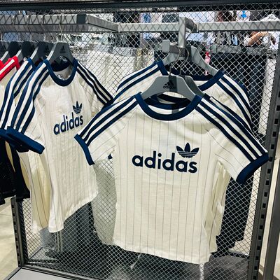 ADIDAS阿迪达斯女子条纹修身运动休闲短袖T恤JC7705
