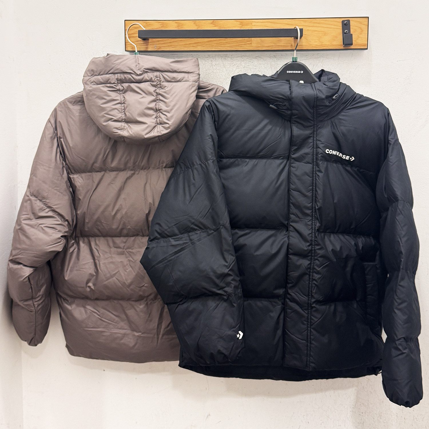 匡威男黑色拒水连帽保暖棉服