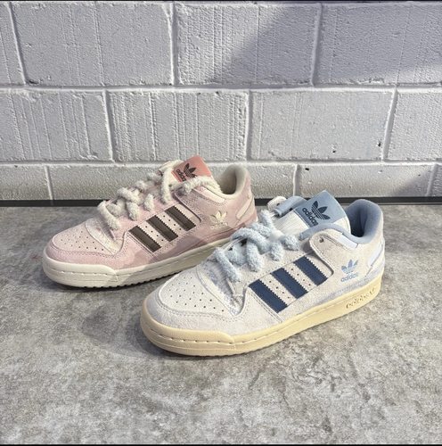 Adidas三叶草女子FORUMLOW板鞋