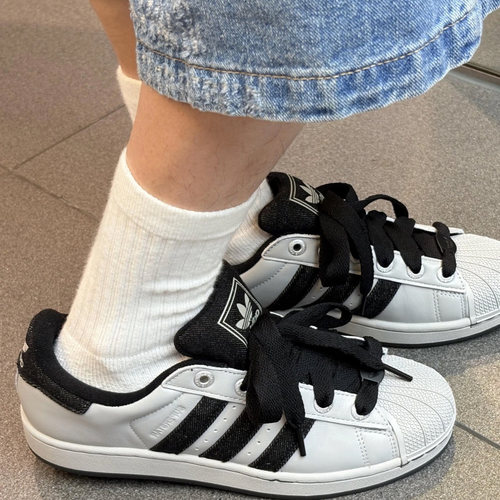 Adidas三叶草低帮贝壳头板鞋