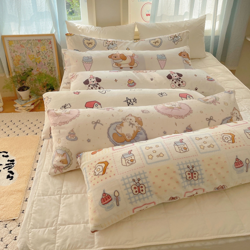 可爱风牛奶绒长条大抱枕夹腿睡觉