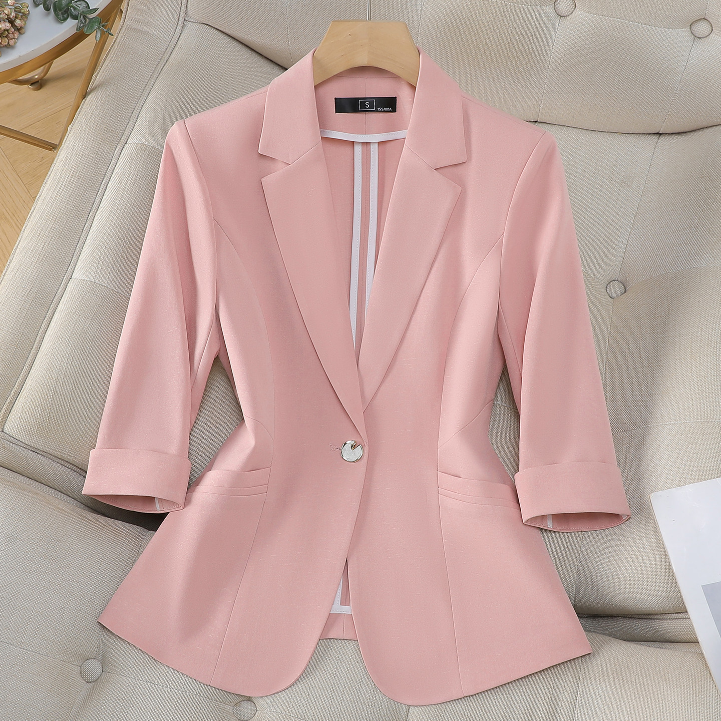 春夏季新款薄款小西装外套女通勤气质显瘦短款一粒扣百搭中袖西服