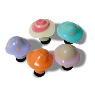 2023新款Crocs洞洞鞋配饰 趣味鞋花扣卡洛驰装饰智必星 夜光蘑菇