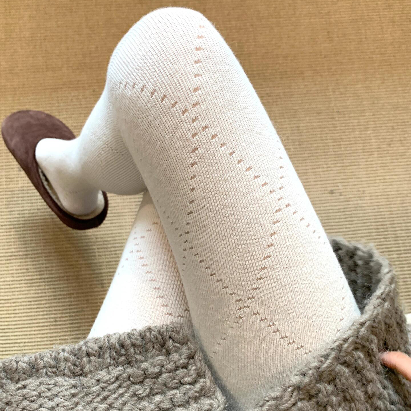 白色连裤袜春秋季薄款菱格网面小香风miu显瘦甜美日系jk打底裤袜