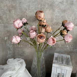 复古玫瑰花花苞玫瑰花蕾枯萎仿真花摄影写真手拿道具烤边焦边小众