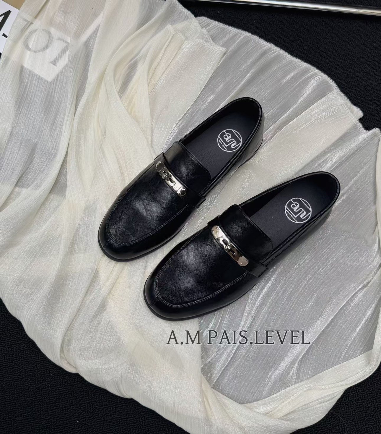 老钱凤风真皮乐福鞋女2026新款通勤平底一脚蹬单鞋懒人豆豆鞋子,女鞋,乐福鞋（豆豆鞋）,淘宝优惠券,粉丝福利购,淘宝优惠卷