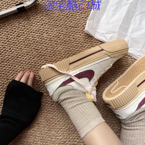 Nike/耐克女子低帮休闲板鞋