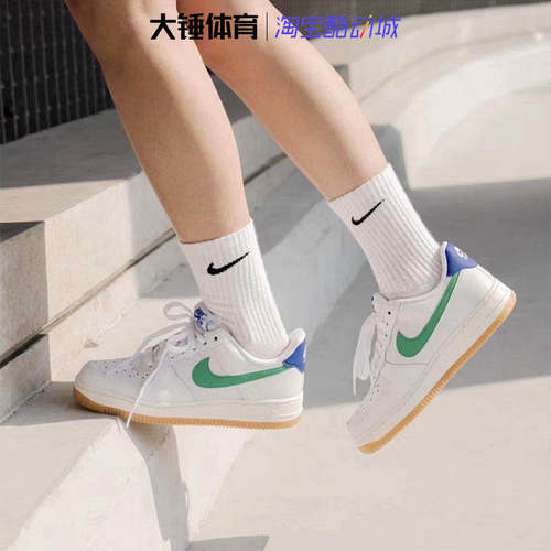 Nike女子小白鞋低帮休闲运动鞋