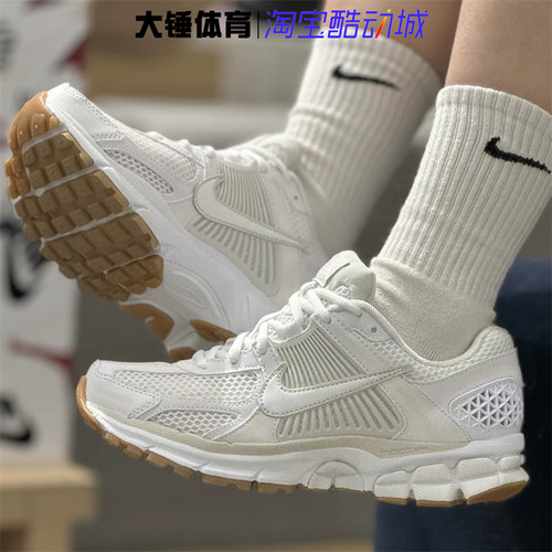 Nike/耐克Zoom Vomero 5白色舒适柔软休闲低帮跑步鞋FJ2028-104