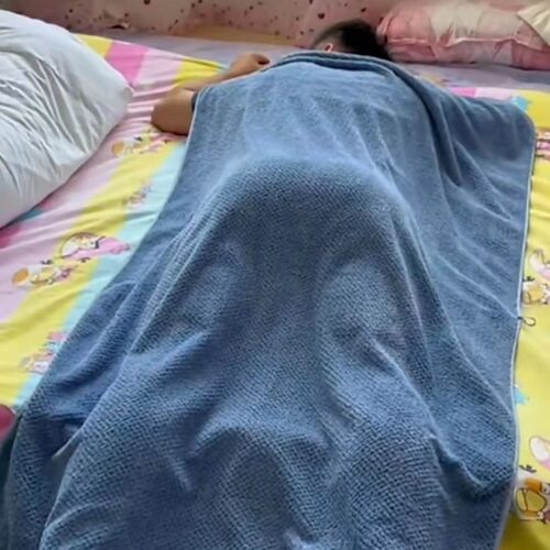 男生洗澡擦汗裹身大浴巾