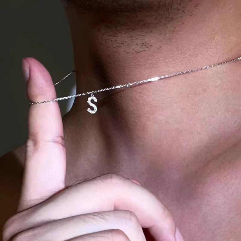 男士S属性字母项链M英文满钻性感锁骨链吊坠时尚简约高级感饰品