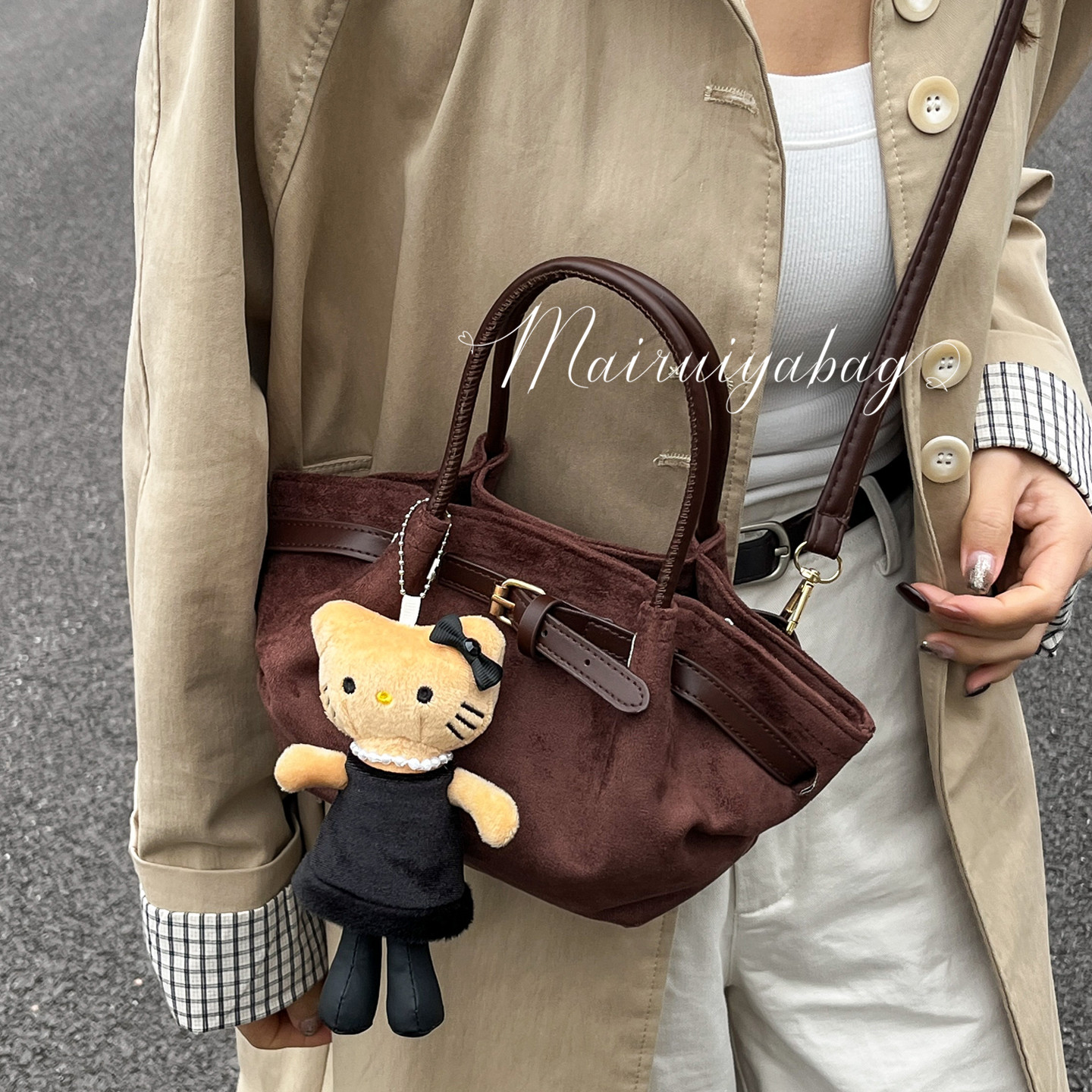 大容量麂皮绒磨砂复古斜挎饺子包