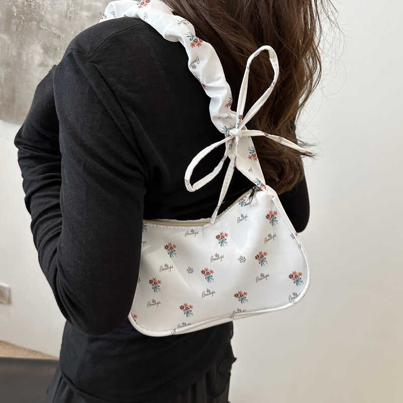 麦瑞雅温柔甜美花朵蝴蝶结腋下包