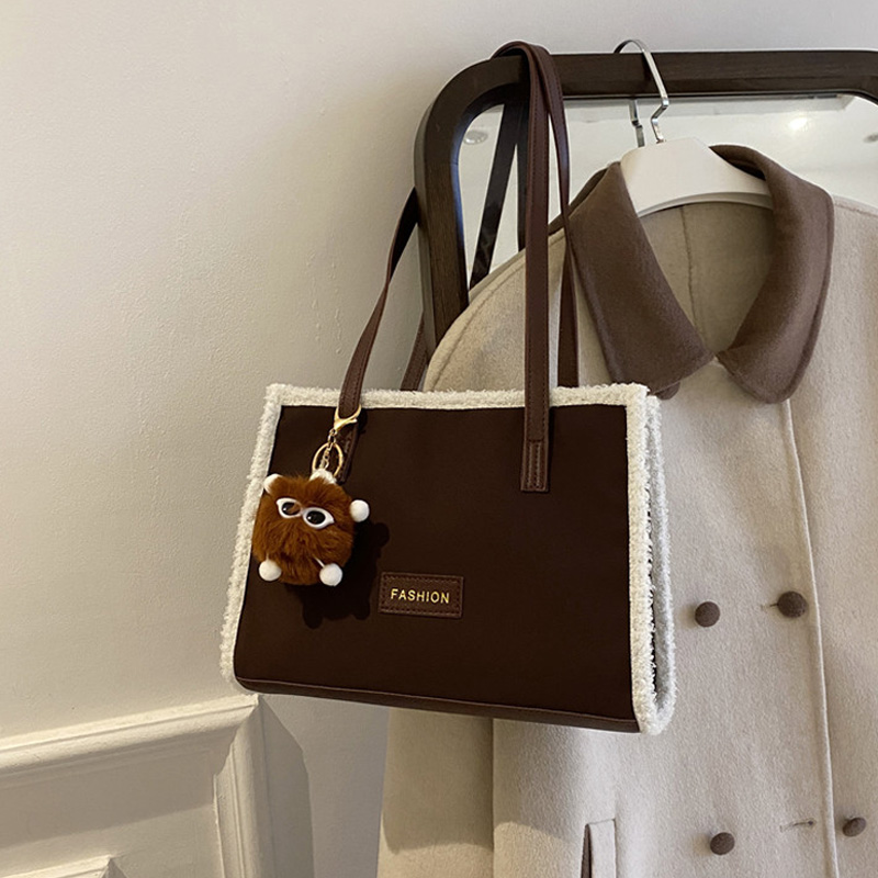 麦瑞雅羊羔毛磨砂复古单肩托特包