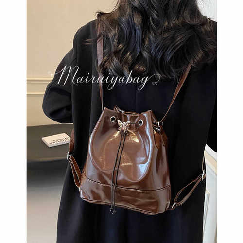 麦瑞雅学院风蝴蝶结水桶双肩包