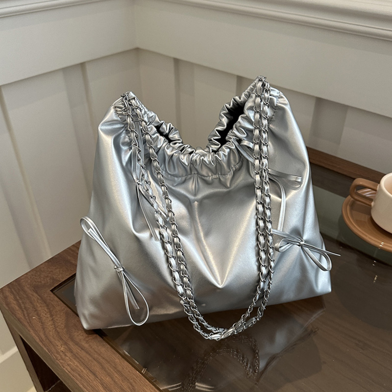 麦瑞雅蝴蝶结链条水桶斜挎托特包