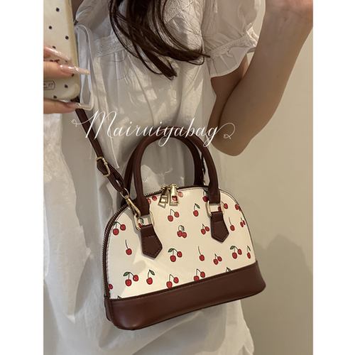 轻奢小众设计超火樱桃贝壳小拎包