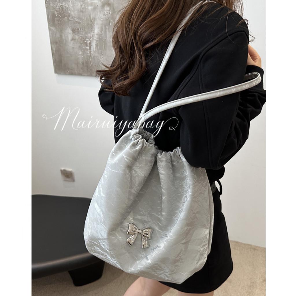 麦瑞雅蝴蝶结通勤褶皱百搭水桶包