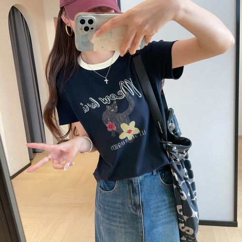 童趣减龄复古猫咪花朵短袖T恤