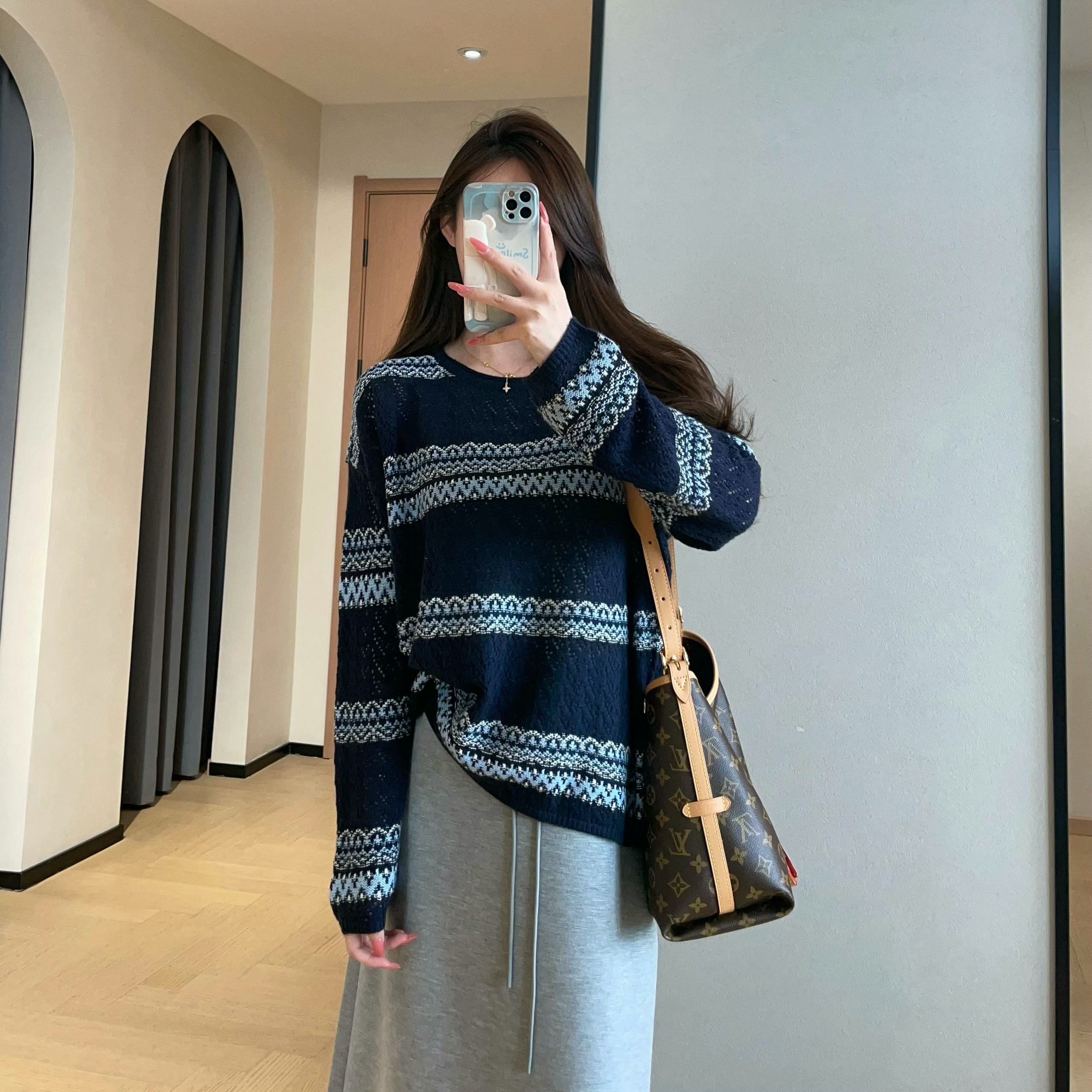 WTHEONE慵懒风复古缕空提花宽松显瘦圆领针织衫上衣女2026秋新款