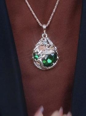 轻奢绿水晶时尚吊坠毛衣链