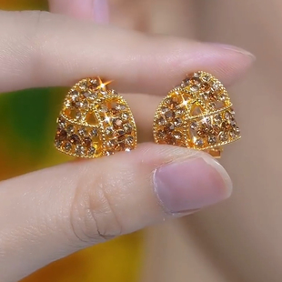 2025新款时尚百搭气质三角形耳环女轻奢高级感独特耳坠耳饰耳圈