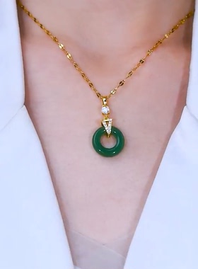 平安扣项链女2025新款爆款高级感轻奢小众设计感锁骨链颈链配饰