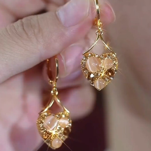 小众设计感满钻爱心耳环女