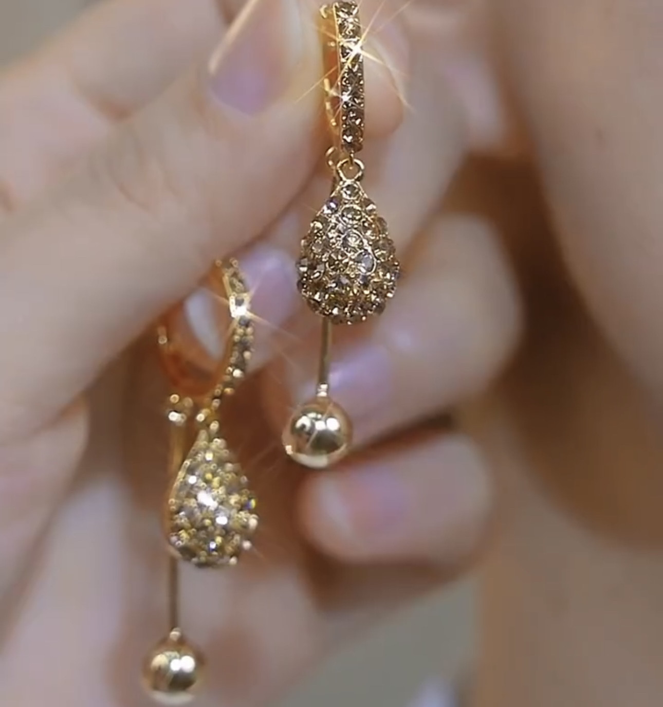 高级感锆石球球耳环女