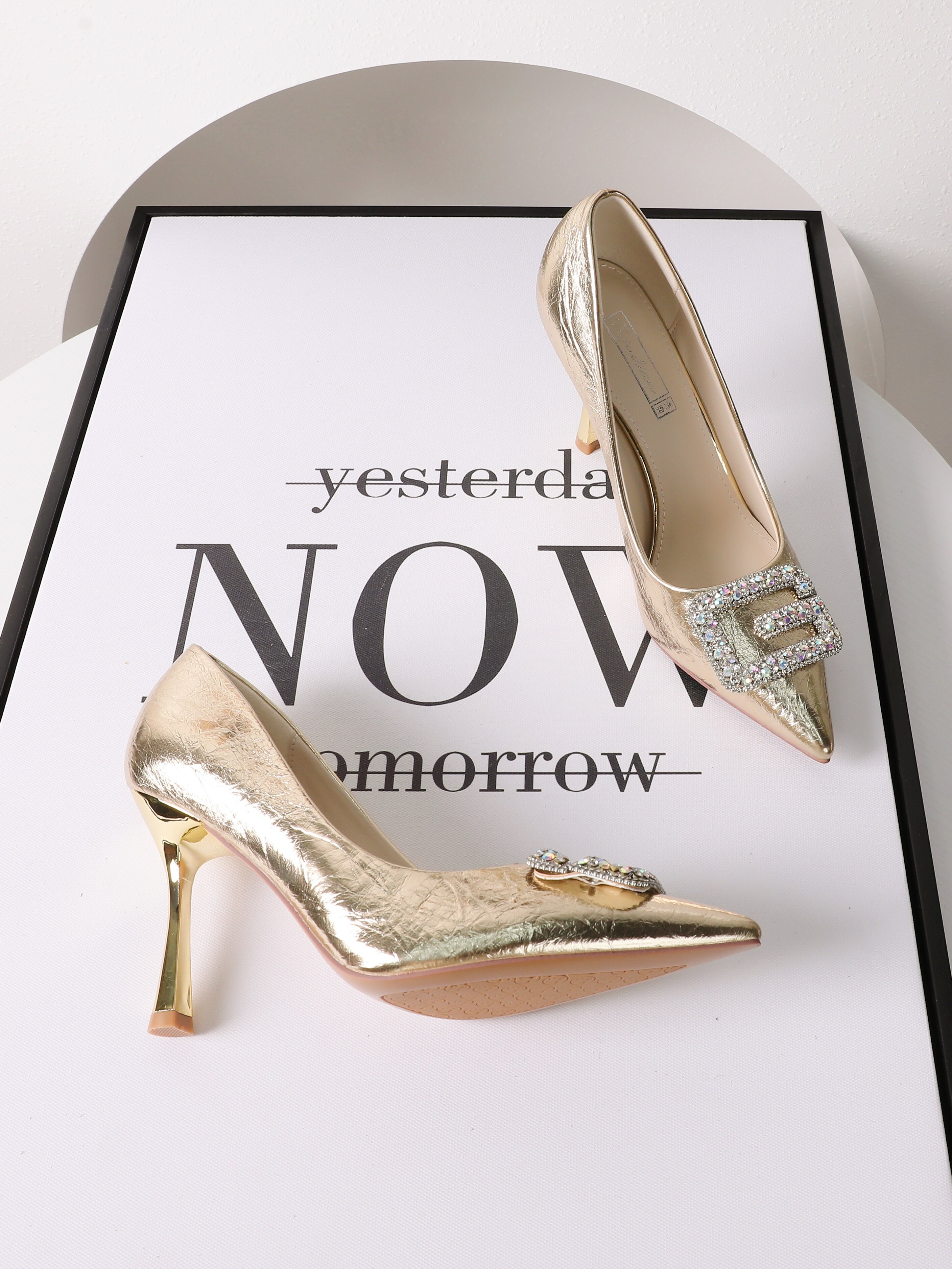 高跟鞋韩版金属扣漆皮水钻