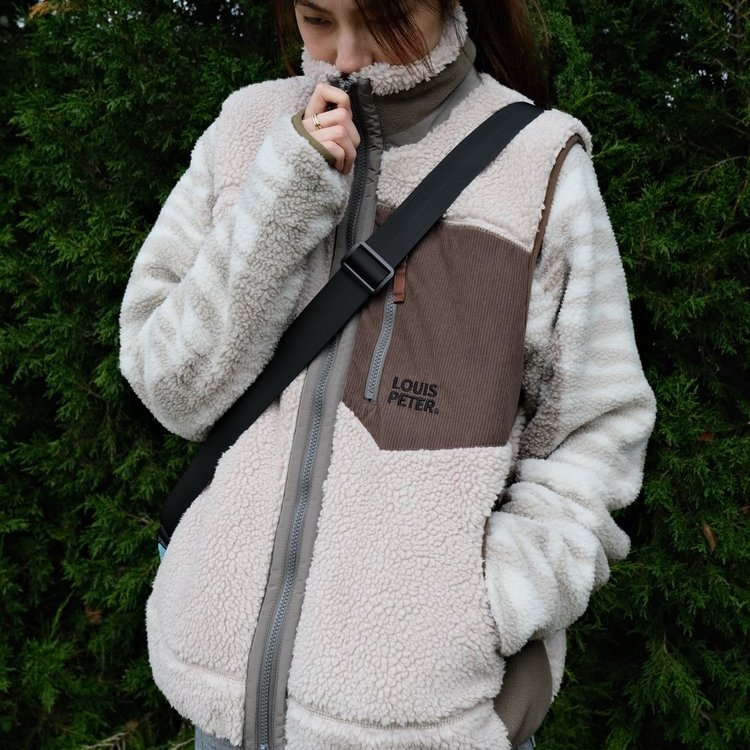 日系多色块拼接绒毛户外山系马甲