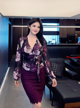 深紫花绽 复古优雅轻熟风名媛性感碎花绑带设计高弹v领上衣G284