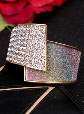 日韩风时尚宽皮质夸张配饰品手镯