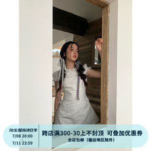 制造后花园*Chimera系列复古60S碎花翻领蕾丝拼接泡泡袖A字连衣裙