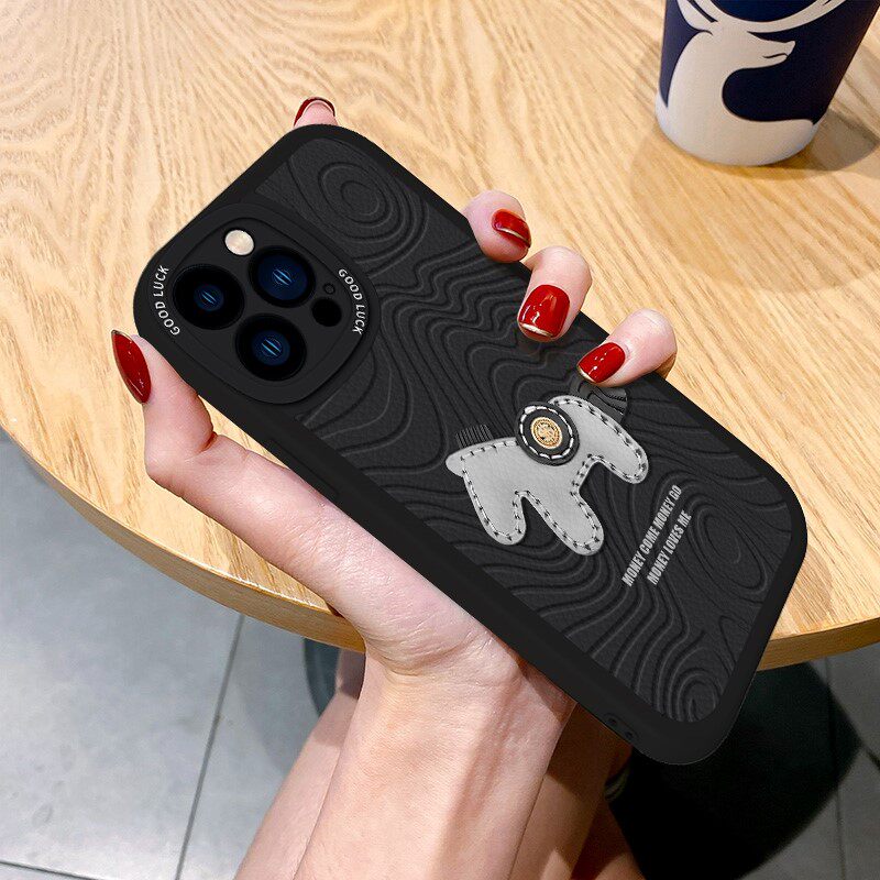 适用苹果15promax手机壳马上发财iPhone14硅胶12软11保护套13创意怎么看?
