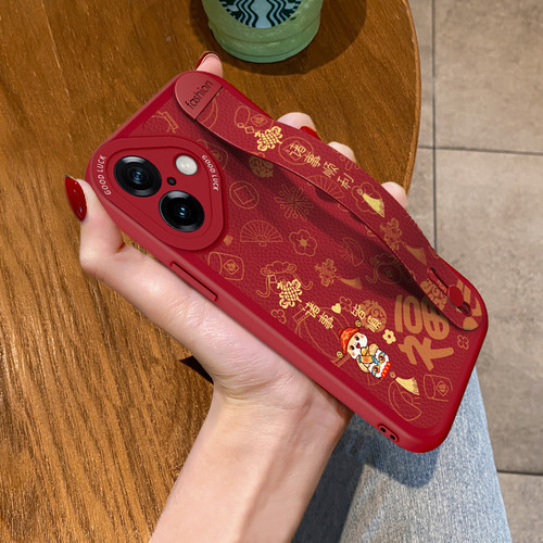 适用苹果16ProMax手机壳腕带蛇年喜庆iPhone15软壳14硅胶13新年潮