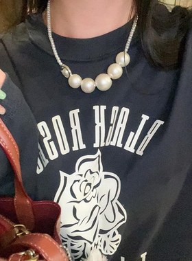 新款小香风珍珠项链小众简约气质轻奢颈链网红博主同款锁骨链