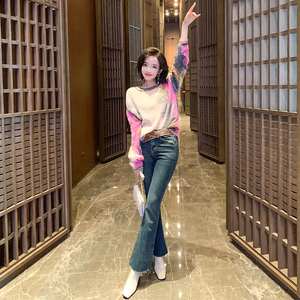 MIUCO羊毛混纺毛绒提花宽松毛衣+修身开叉牛仔喇叭裤套装女秋冬