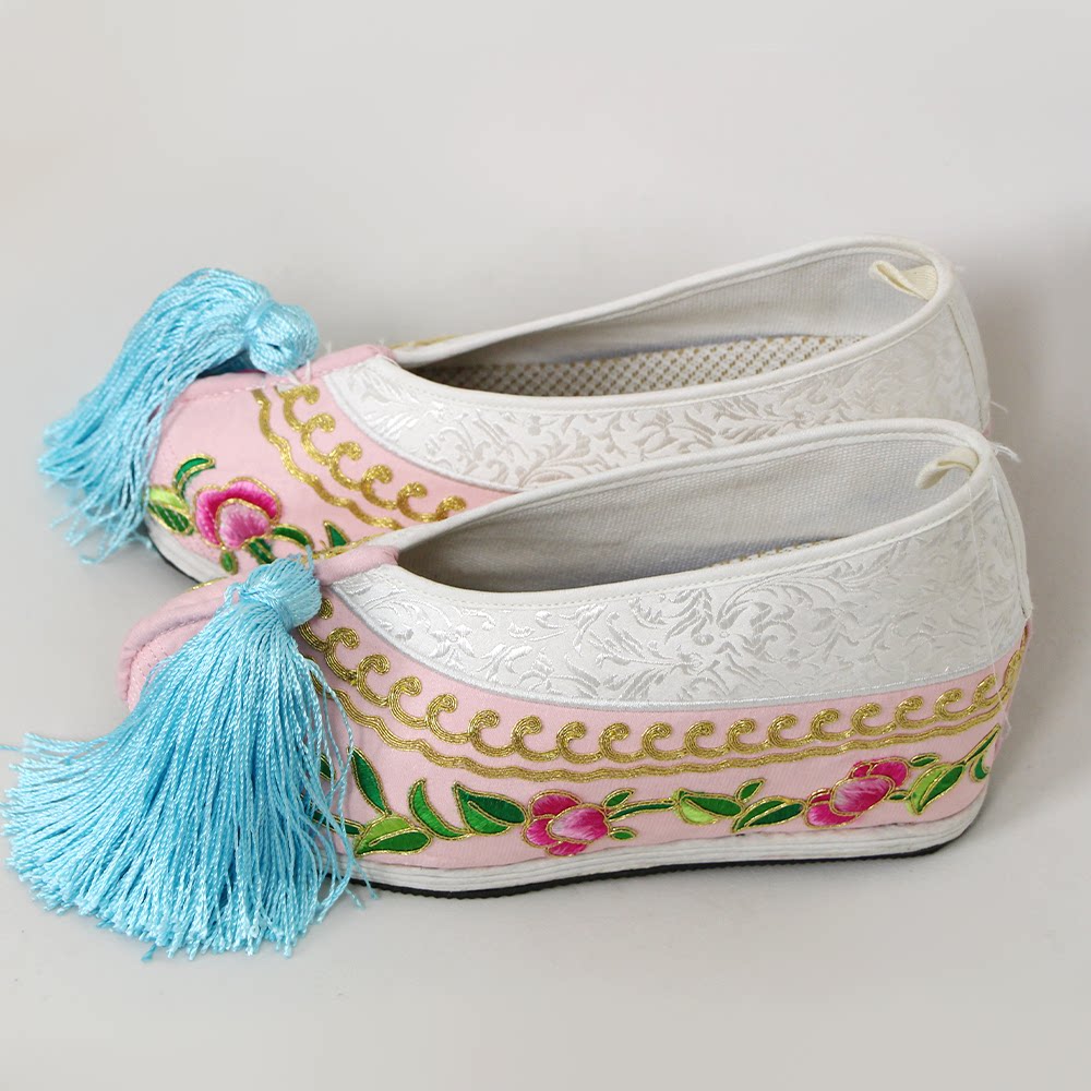 仿手绣戏曲绣花鞋新款高级定制花旦鞋古装舞台汉服越剧黄梅戏演出