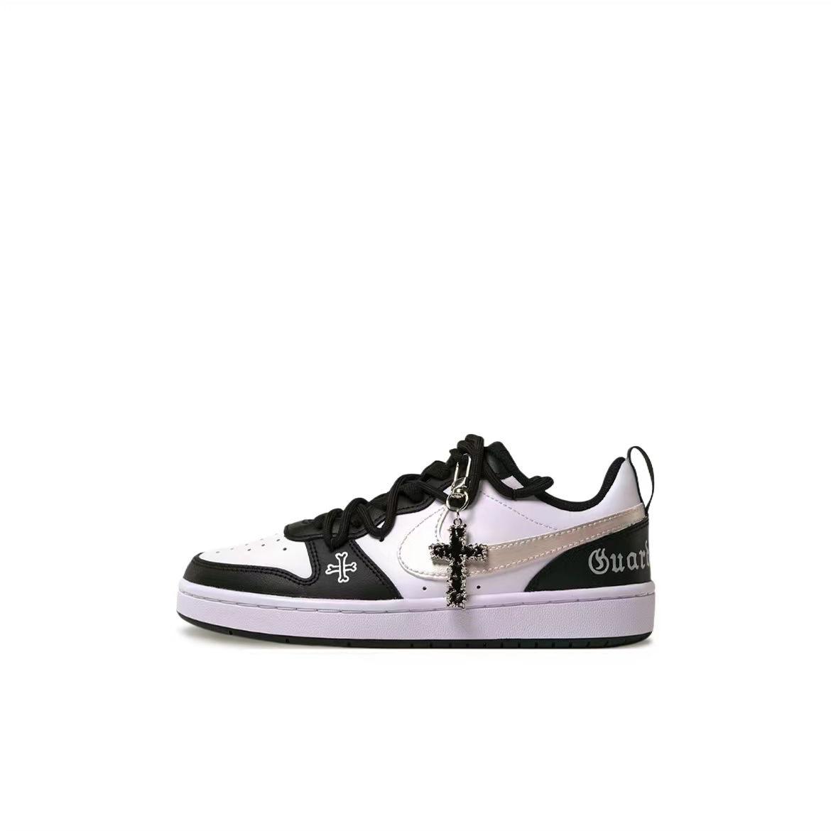 NikeCourtLow低帮板鞋