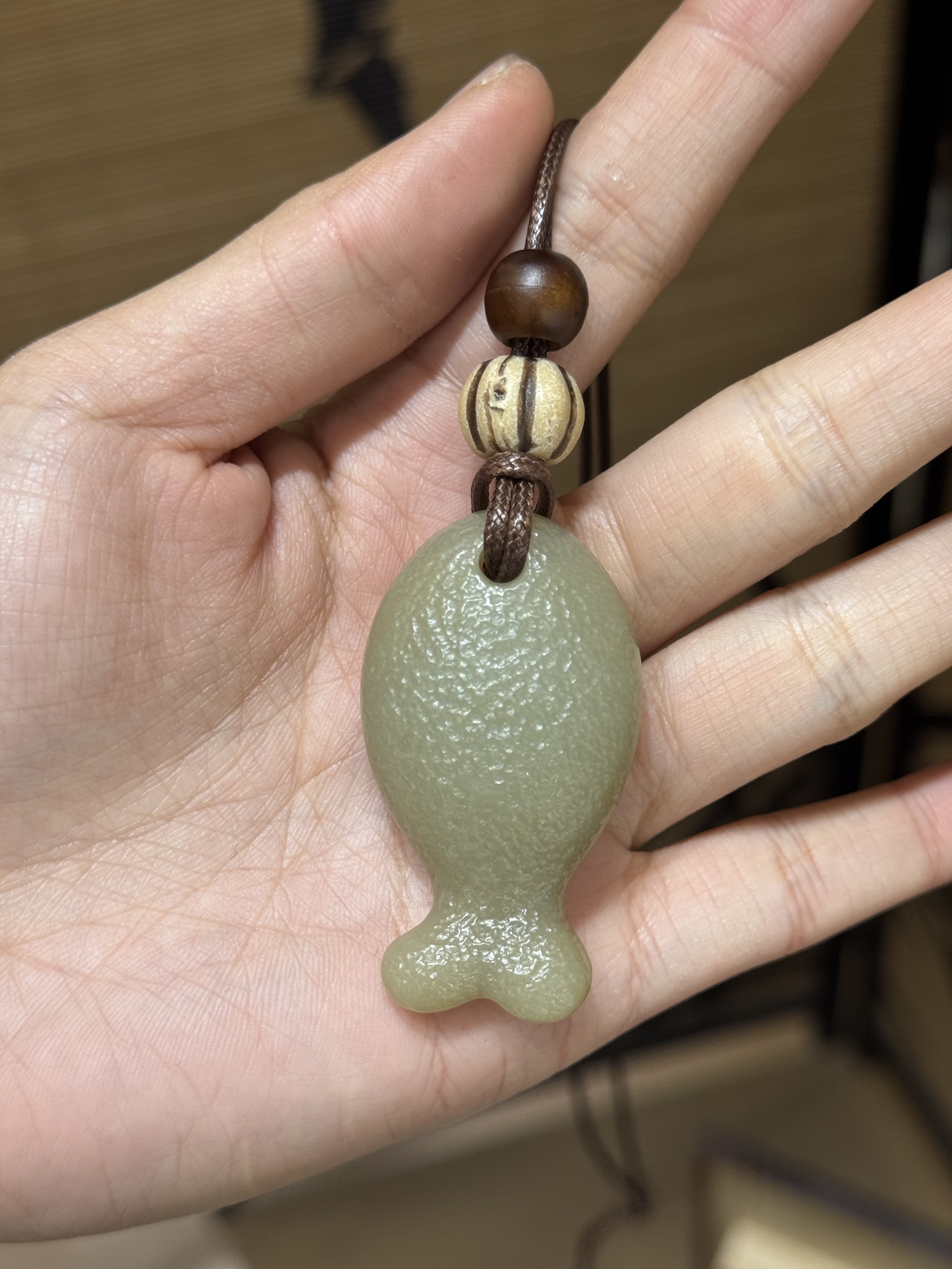 新疆和田玉且末料糖白玉糖玉鱼吊坠挂件男女款玉石项链玉坠