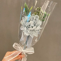 Синий - цветущие розы - букет лука