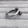 V Style Ring