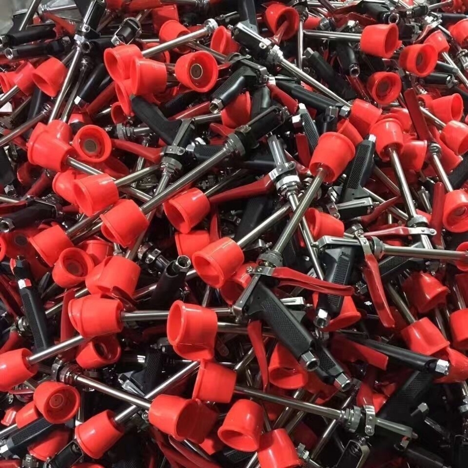 手压高压喷枪打药枪按压式手枪喷雾机器打药果树水稻冲洗车水枪